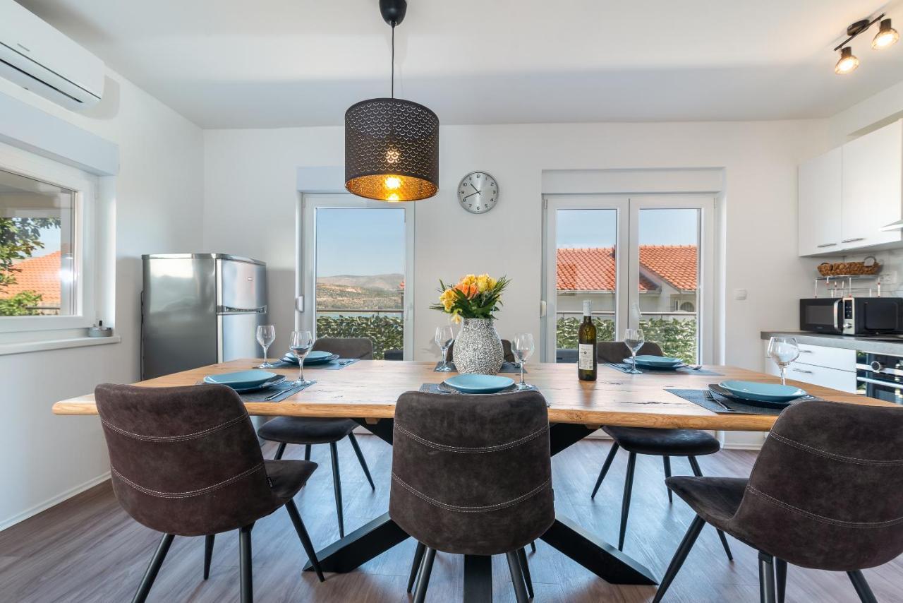 Delux Apartment Eva 特罗吉尔 外观 照片