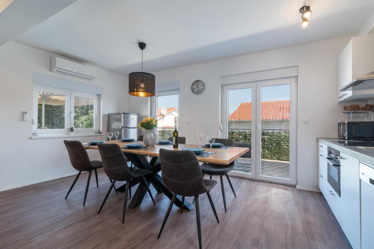 Delux Apartment Eva 特罗吉尔 外观 照片