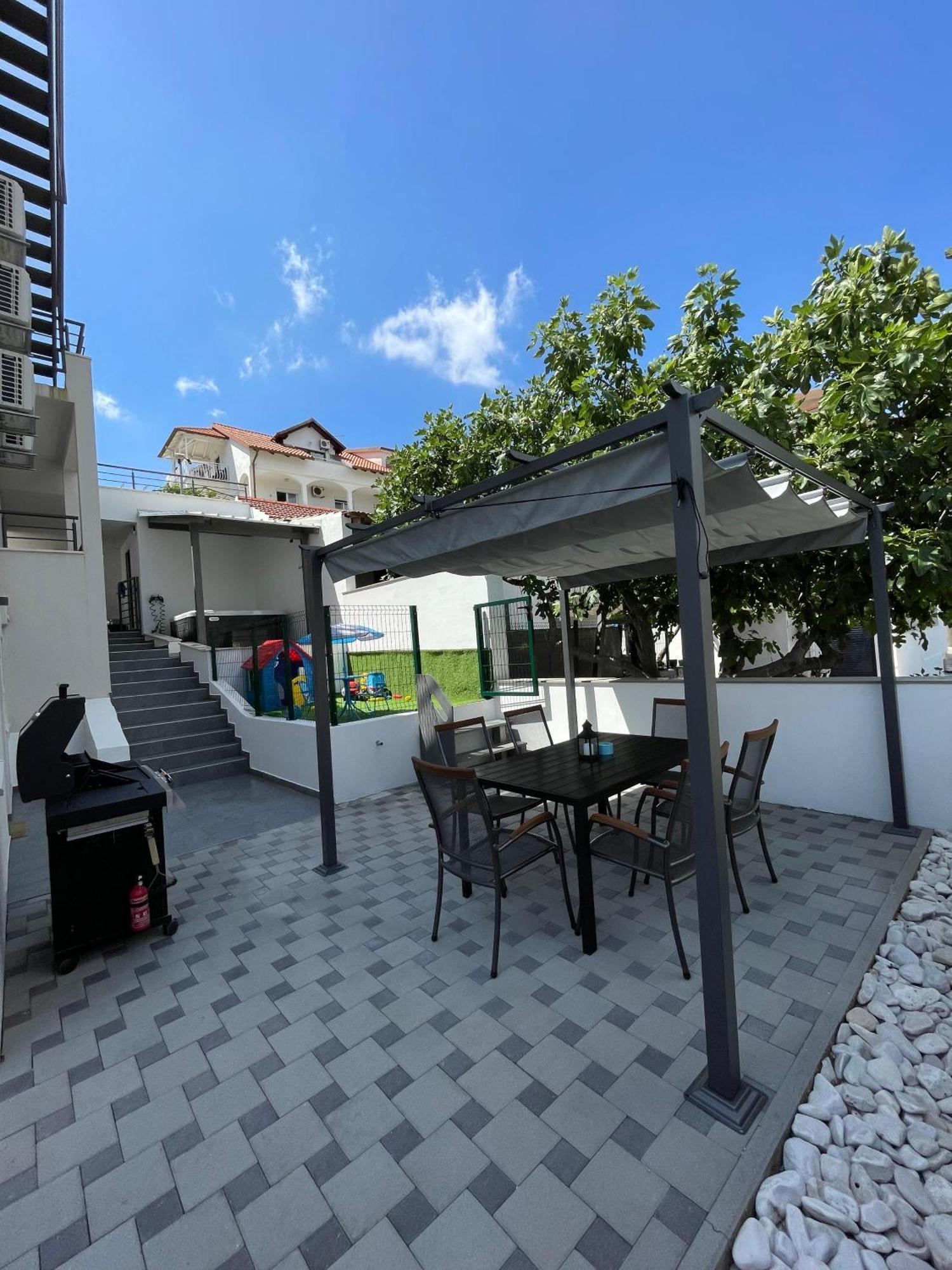 Delux Apartment Eva 特罗吉尔 外观 照片